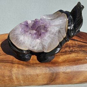 Amethyst Geode Elephant Figurine